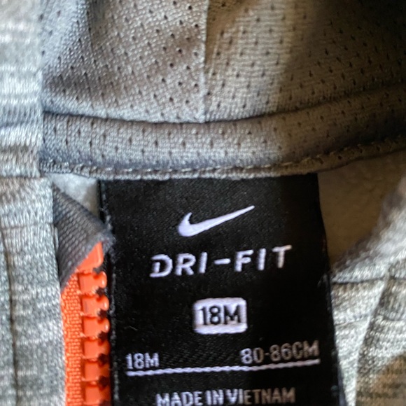 Size 18 month Nike dri fit set - Picture 4 of 6
